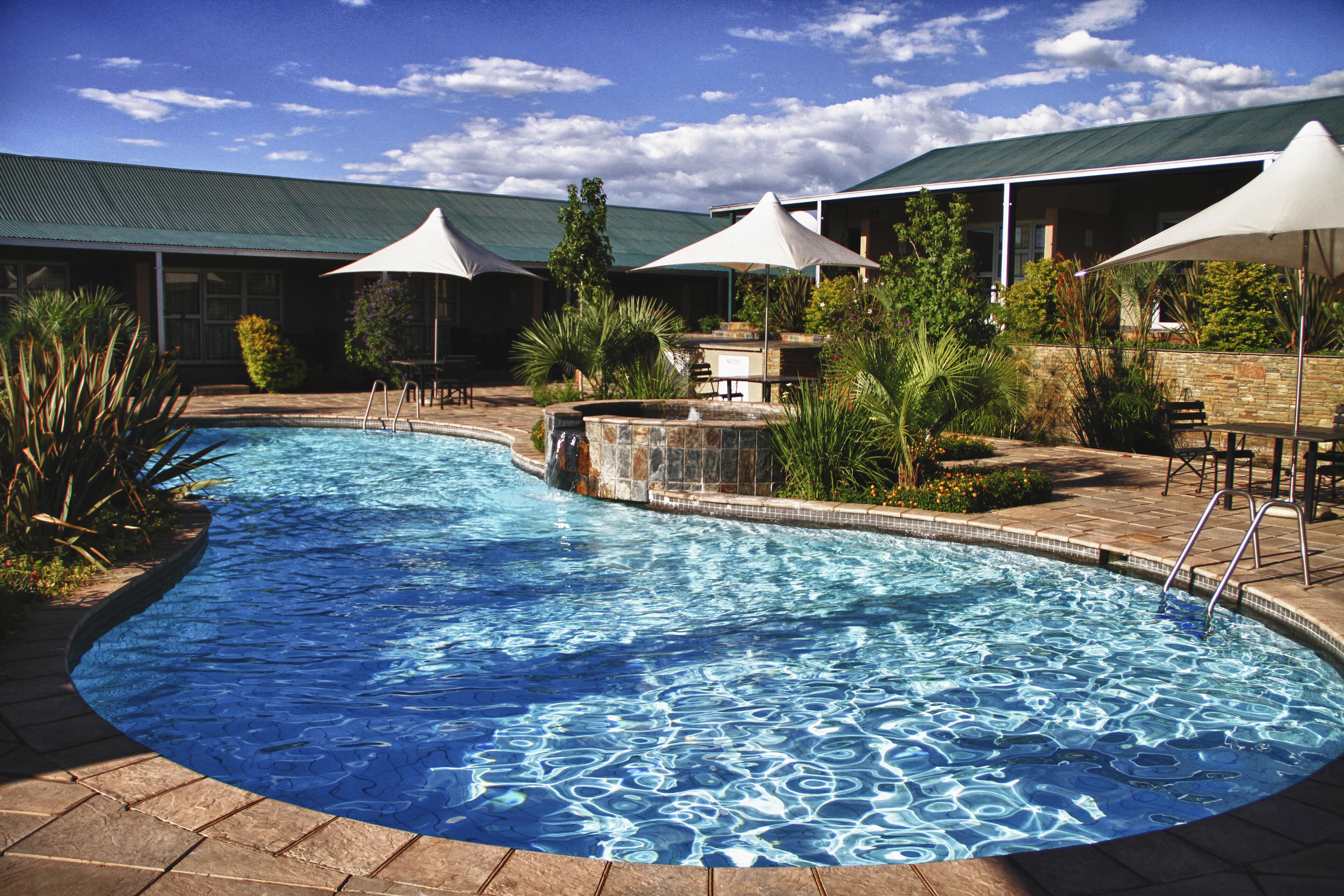 Arebbusch Travel Lodge Windhoek Dış mekan fotoğraf